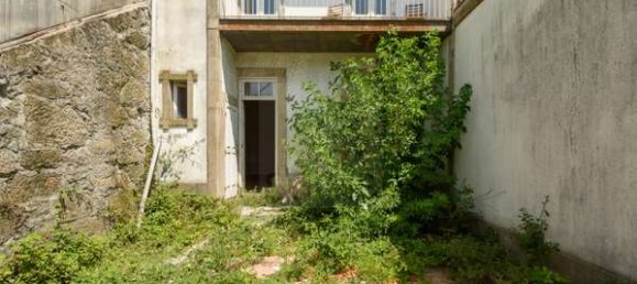 372m² Building in Porto, Portugal No. 224432 15