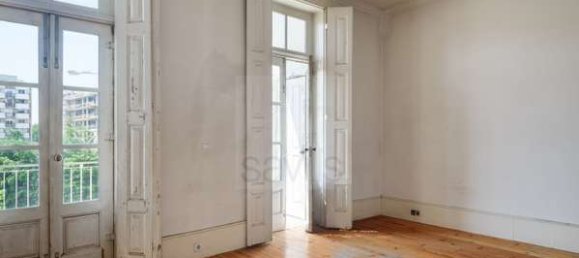 372m² Building in Porto, Portugal No. 224432 7