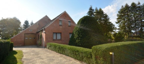 3 bedrooms House in Leer, Germany No. 281785 2