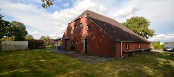 3 bedrooms House in Leer, Germany No. 281785 3