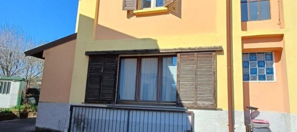 Casa de 5 habitaciónes en Lonate Ceppino, Italy No. 5474 2