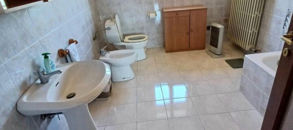 Casa de 5 habitaciónes en Lonate Ceppino, Italy No. 5474 20