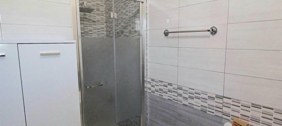 Casa de 5 habitaciónes en Lonate Ceppino, Italy No. 5474 9