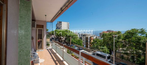 3 rooms Apartment in Messina, Italy No. 328662 7