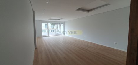 Квартира с 3 спальнями в Кашкайш, Португалия № 135372