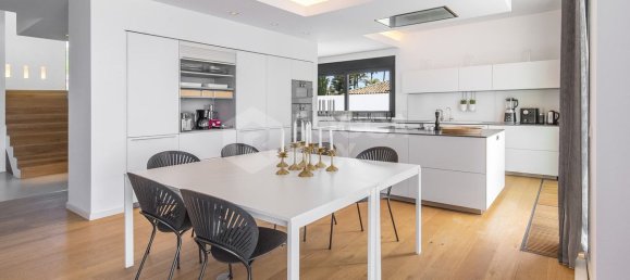 6 bedrooms Villa in Marbella, Spain No. 93755 10