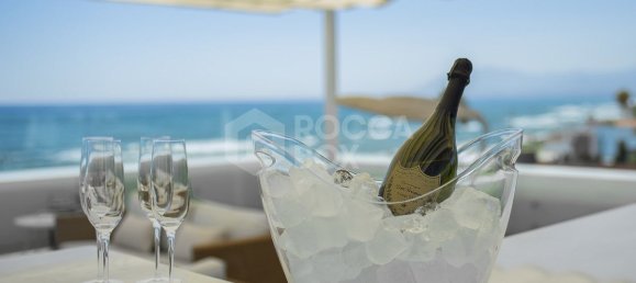 6 bedrooms Villa in Marbella, Spain No. 93755 2