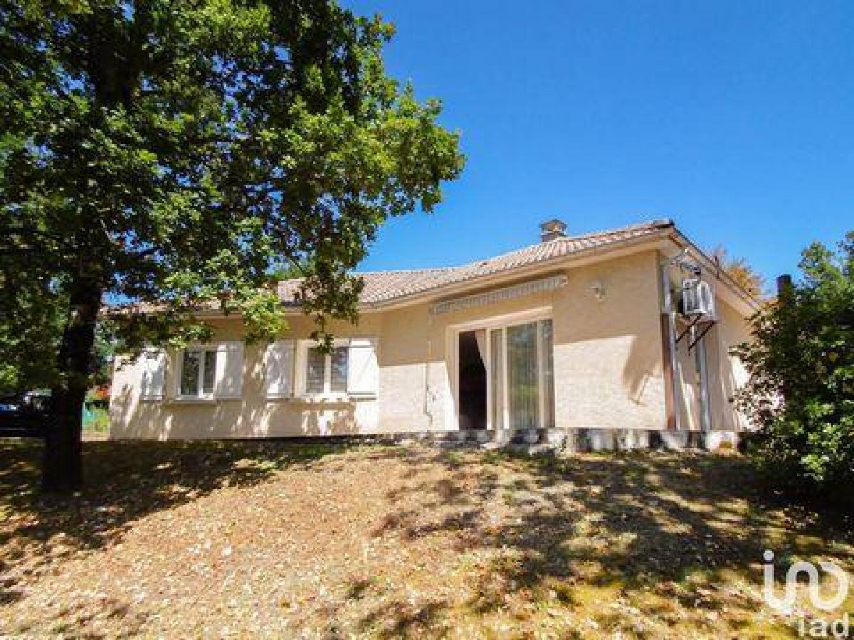 3 bedrooms House in Ussac, France No. 23969
