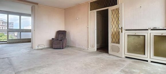 Квартира с 3 спальнями в Мезон-Альфор, Франция № 282272 3