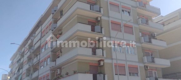 3 Schlafzimmer Wohnung in Rome, Italy, Nr. 349070 2