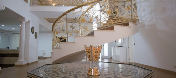 7 bedrooms House in L'Eliana, Spain No. 160068 2