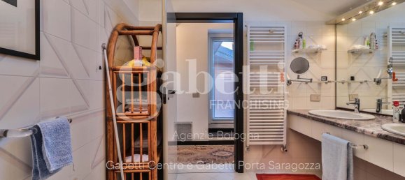 Duplex de 4 divisões em Bologna, Italy N.º 19124 46