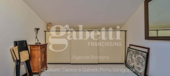 Duplex de 4 divisões em Bologna, Italy N.º 19124 41