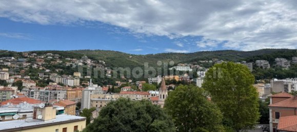 Квартира с 2 спальнями в Триест, Италия № 260906 3