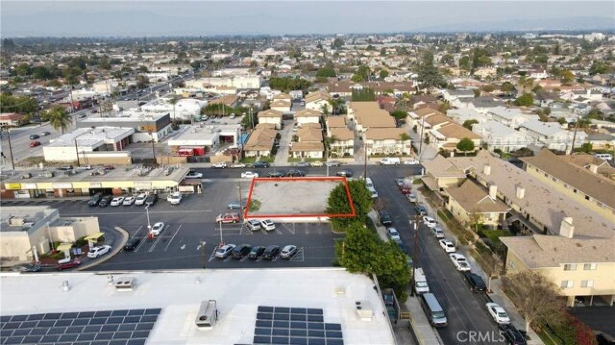  Land in Downey, USA No. 538617
