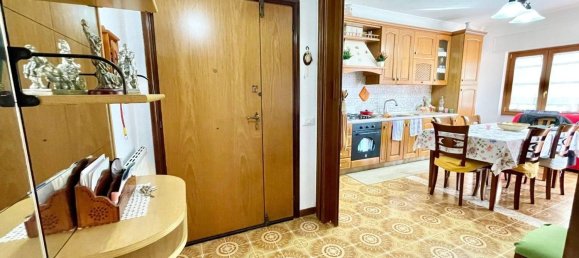 3 rooms Apartment in Pomezia, Italy No. 161554 6