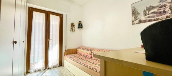 3 rooms Apartment in Pomezia, Italy No. 161554 12