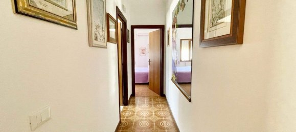 3 rooms Apartment in Pomezia, Italy No. 161554 10