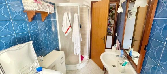 3 rooms Apartment in Pomezia, Italy No. 161554 16