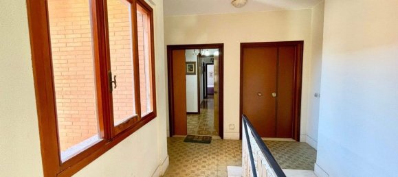 3 rooms Apartment in Pomezia, Italy No. 161554 5