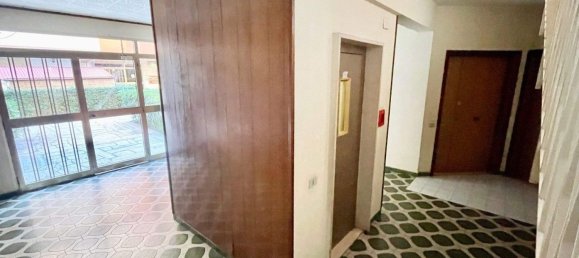 3 rooms Apartment in Pomezia, Italy No. 161554 3
