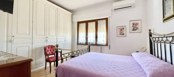 3 rooms Apartment in Pomezia, Italy No. 161554 13