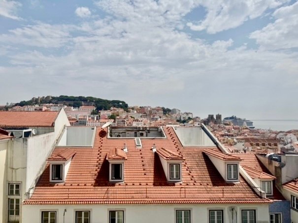 2 bedrooms Apartment in Lisbon, Portugal No. 259184