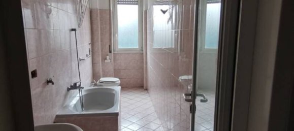 2غرفة شقة في Cinisello Balsamo, Italy رقم 4479 2