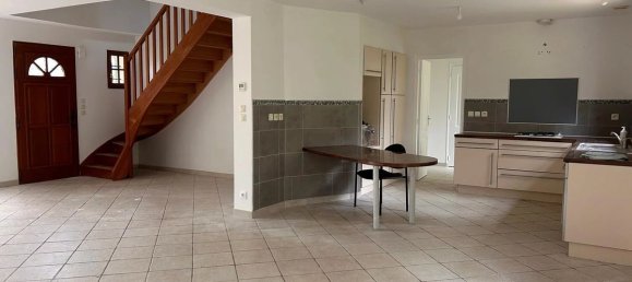 4 chambres Maison à Badecon-le-Pin, France No. 51614 6