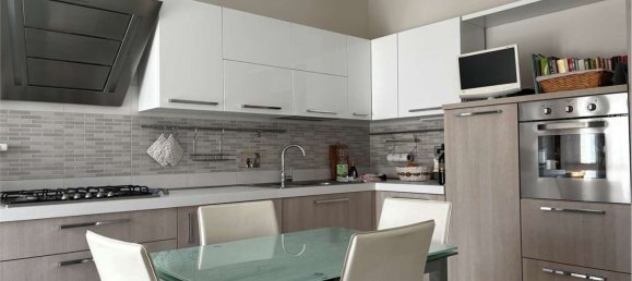 7غرفة فيلا في Reggio Emilia, Italy رقم 229649 3