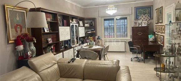 Apartamento de 8 divisões em Catanzaro, Italy N.º 302841 2