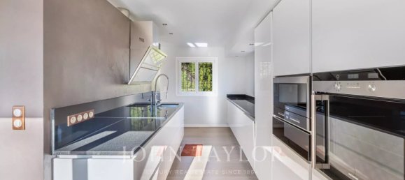 3 Schlafzimmer Haus in Biot, France, Nr. 291814 10