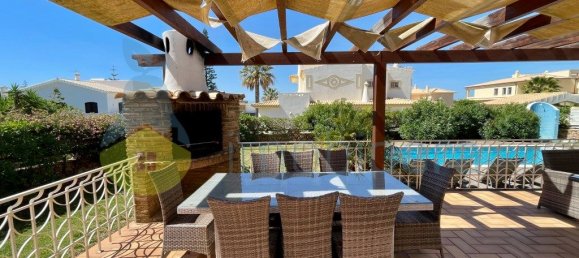 4 غرف نوم منزل في Guia, Portugal رقم 323640 20