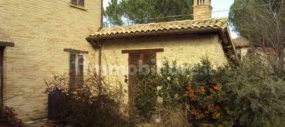 3 bedrooms Villa in Montefalco, Italy No. 115573 3