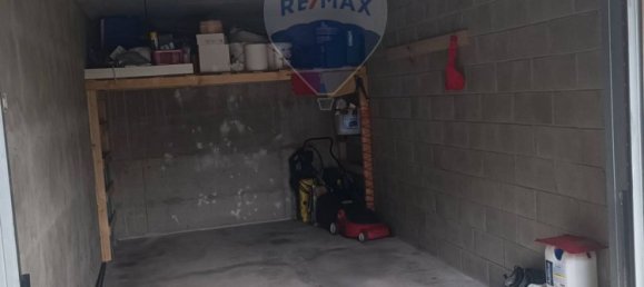 14m² Garage in Treviglio, Italy No. 274082 4