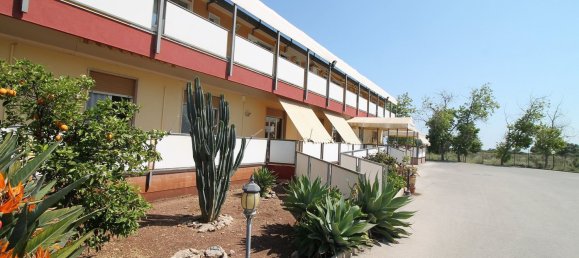 25 rooms Villa in Syracuse, Italy No. 250542 3