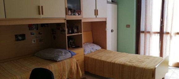 Casa de 4 divisões em Parona, Italy N.º 5790 5