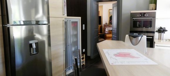 4 bedrooms House in Auxerre, France No. 363995 7