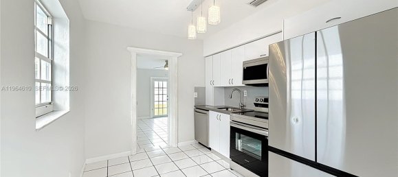 3 Schlafzimmer Villa in Miami, USA, Nr. 614456 5