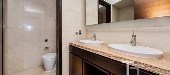 2 bedrooms Apartment in Burj Khalifa, UAE No. 94330 12