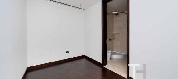 2 bedrooms Apartment in Burj Khalifa, UAE No. 94330 14