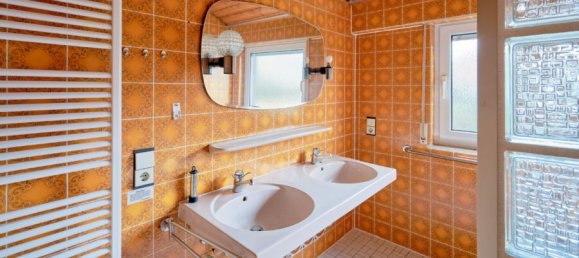 Adosado de 8 habitaciónes en Rems-Murr-Kreis, Germany No. 14492 11