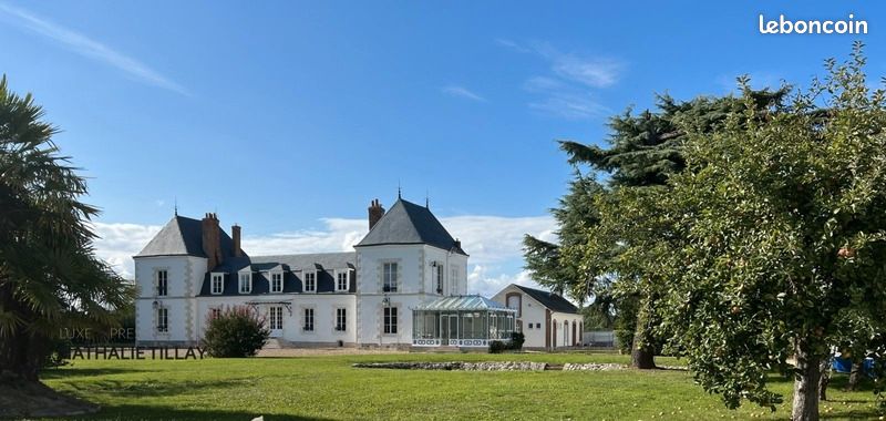 5 bedrooms Castles in Orleans, France No. 332895
