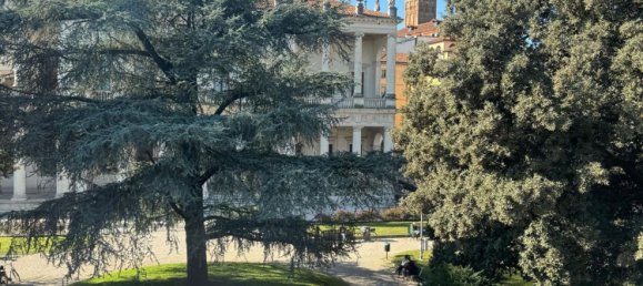 7 rooms Apartment in Vicenza, Italy No. 67625 13