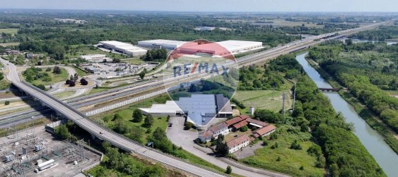  عقار تجاري في Vercelli, Italy 20000متر مربع رقم 374101 9