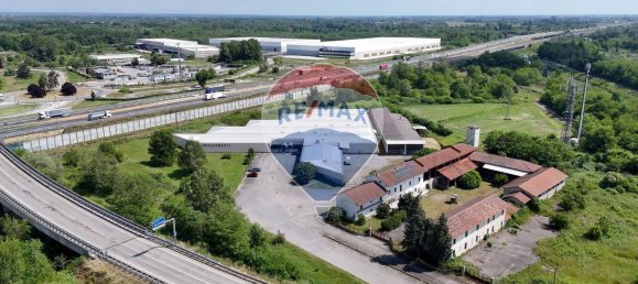  عقار تجاري في Vercelli, Italy 20000متر مربع رقم 374101 10