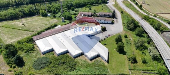  عقار تجاري في Vercelli, Italy 20000متر مربع رقم 374101 3