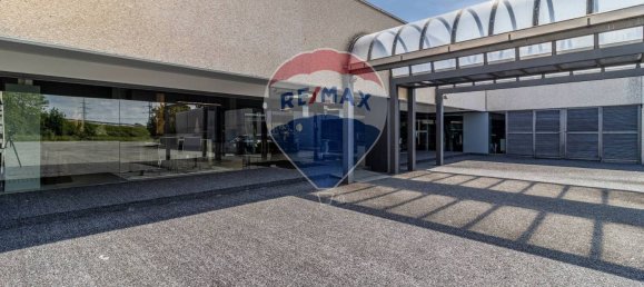  عقار تجاري في Vercelli, Italy 20000متر مربع رقم 374101 8