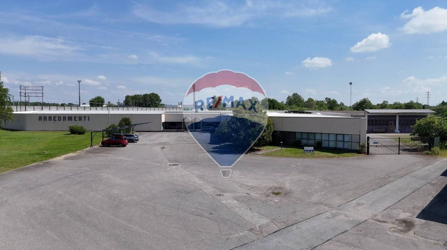  عقار تجاري في Vercelli, Italy 20000متر مربع رقم 374101