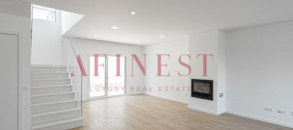 4 bedrooms Villa in Seixal, Portugal No. 233635 5